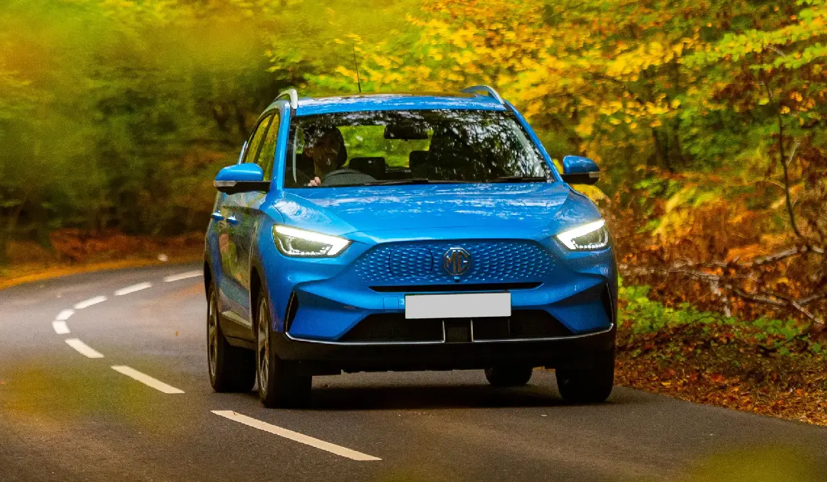 MG - ZS EV Exclusive Pro Iconic Ivory - Luxury Electric SUV Rentals - Preowned Luxury Electric SUV - Exclusive Concierge Club.webp